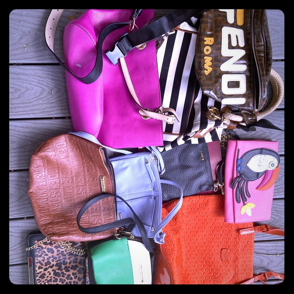 Purses & clutches.  Multicolored bags!!  10count